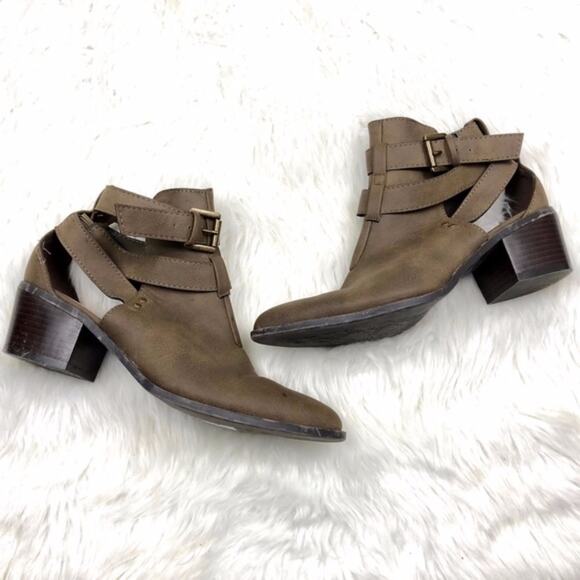 2/$30 Justfab 6.5  Womens Taupe Cut-out Strap Buckle Booties - Picture 1 of 7